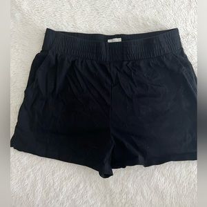 Aritzia Wilfred Free Black Shorts XS